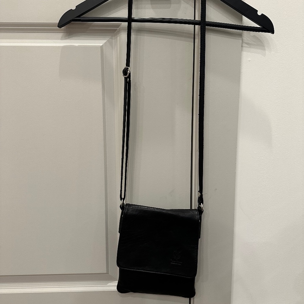 Leather crossbody Bag in Black